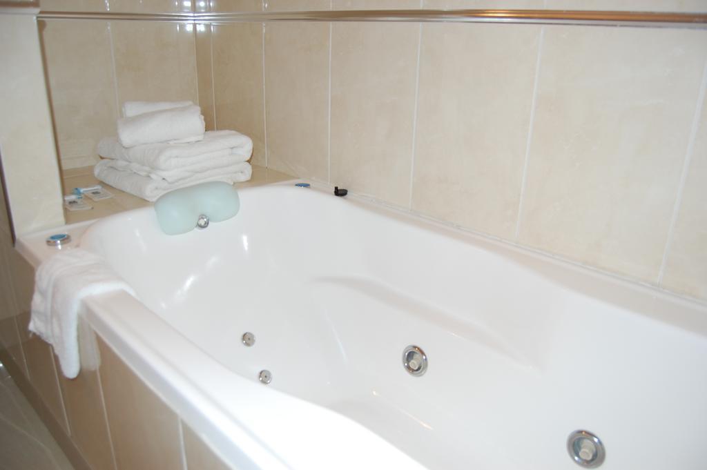 Hotel Gran Madryn Puerto Madryn Ngoại thất bức ảnh